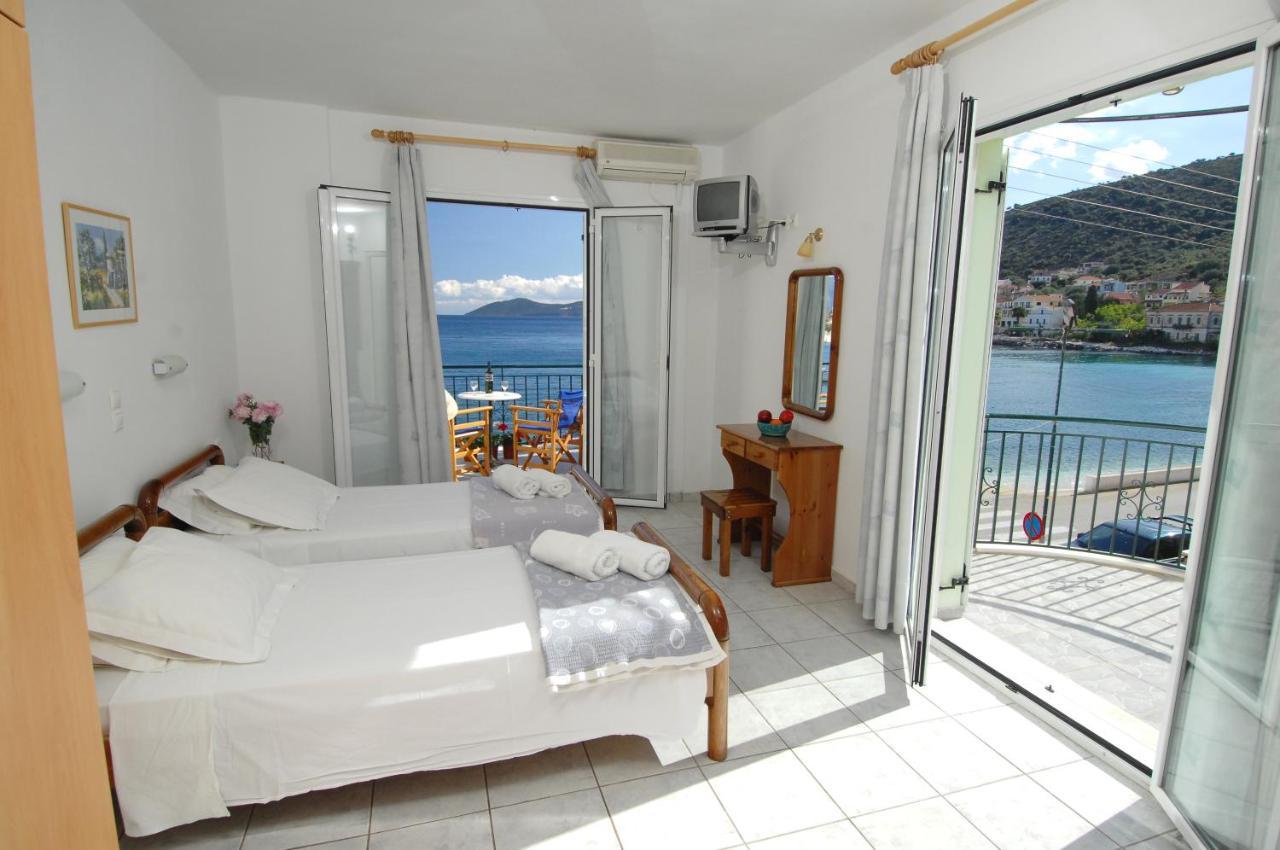 Alexis Studios And Apartments Agia Efimia Exteriör bild